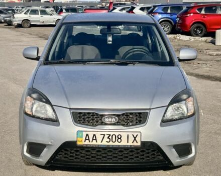 Сірий Кіа Ріо, об'ємом двигуна 1.5 л та пробігом 160 тис. км за 5800 $, фото 1 на Automoto.ua