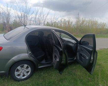 Серый Киа Рио, объемом двигателя 1.3 л и пробегом 163 тыс. км за 4400 $, фото 2 на Automoto.ua