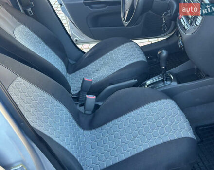 Серый Киа Рио, объемом двигателя 1.4 л и пробегом 227 тыс. км за 6750 $, фото 64 на Automoto.ua