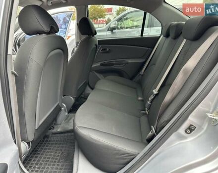 Серый Киа Рио, объемом двигателя 1.49 л и пробегом 297 тыс. км за 5999 $, фото 30 на Automoto.ua