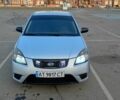 Серый Киа Рио, объемом двигателя 1.4 л и пробегом 301 тыс. км за 3700 $, фото 6 на Automoto.ua