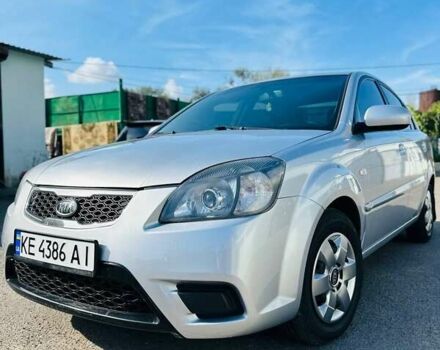 Серый Киа Рио, объемом двигателя 1.4 л и пробегом 140 тыс. км за 5800 $, фото 14 на Automoto.ua
