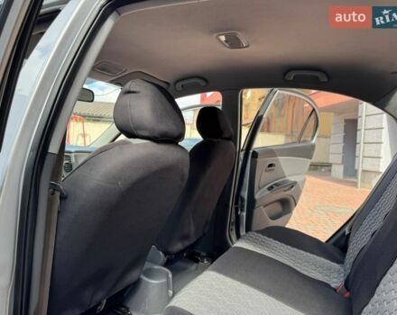Серый Киа Рио, объемом двигателя 1.4 л и пробегом 227 тыс. км за 6750 $, фото 42 на Automoto.ua