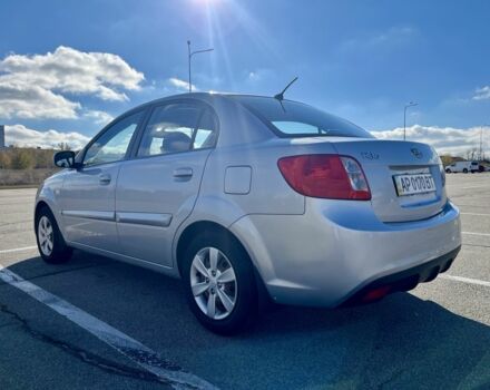 Сірий Кіа Ріо, об'ємом двигуна 1.4 л та пробігом 219 тис. км за 4500 $, фото 4 на Automoto.ua