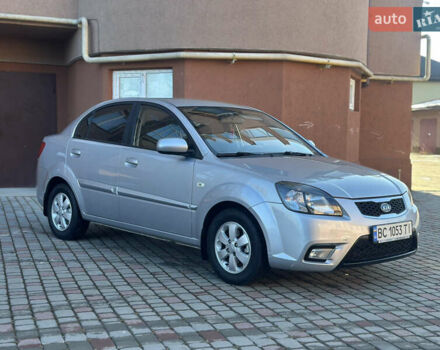 Серый Киа Рио, объемом двигателя 1.4 л и пробегом 227 тыс. км за 6750 $, фото 8 на Automoto.ua
