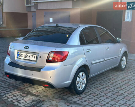 Серый Киа Рио, объемом двигателя 1.4 л и пробегом 227 тыс. км за 6750 $, фото 12 на Automoto.ua