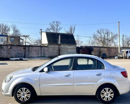 Сірий Кіа Ріо, об'ємом двигуна 1.5 л та пробігом 160 тис. км за 5800 $, фото 6 на Automoto.ua