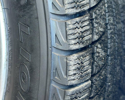 Серый Киа Рио, объемом двигателя 1.4 л и пробегом 227 тыс. км за 6750 $, фото 70 на Automoto.ua