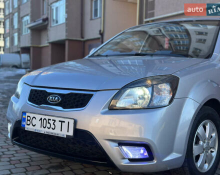 Серый Киа Рио, объемом двигателя 1.4 л и пробегом 227 тыс. км за 6750 $, фото 19 на Automoto.ua