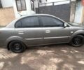 Серый Киа Рио, объемом двигателя 1.49 л и пробегом 200 тыс. км за 5500 $, фото 1 на Automoto.ua