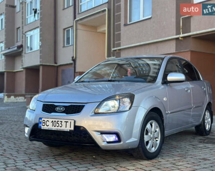 Серый Киа Рио, объемом двигателя 1.4 л и пробегом 227 тыс. км за 6750 $, фото 18 на Automoto.ua