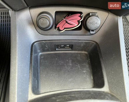 Серый Киа Рио, объемом двигателя 1.4 л и пробегом 219 тыс. км за 4500 $, фото 36 на Automoto.ua