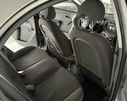 Серый Киа Рио, объемом двигателя 1.4 л и пробегом 99 тыс. км за 5500 $, фото 13 на Automoto.ua