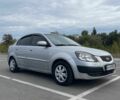Серый Киа Рио, объемом двигателя 1.5 л и пробегом 470 тыс. км за 3000 $, фото 1 на Automoto.ua