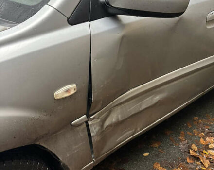 Серый Киа Рио, объемом двигателя 1.49 л и пробегом 190 тыс. км за 3500 $, фото 5 на Automoto.ua