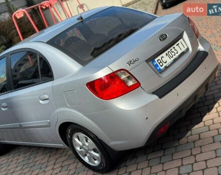 Серый Киа Рио, объемом двигателя 1.4 л и пробегом 227 тыс. км за 6750 $, фото 155 на Automoto.ua