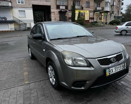 Серый Киа Рио, объемом двигателя 1.4 л и пробегом 200 тыс. км за 3593 $, фото 6 на Automoto.ua