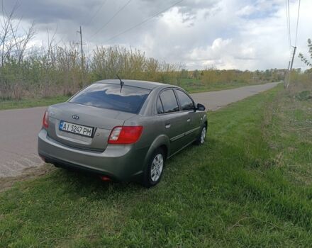 Серый Киа Рио, объемом двигателя 1.3 л и пробегом 163 тыс. км за 4400 $, фото 4 на Automoto.ua