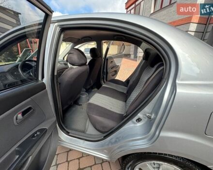 Серый Киа Рио, объемом двигателя 1.4 л и пробегом 227 тыс. км за 6750 $, фото 37 на Automoto.ua