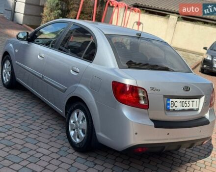 Серый Киа Рио, объемом двигателя 1.4 л и пробегом 227 тыс. км за 6750 $, фото 7 на Automoto.ua