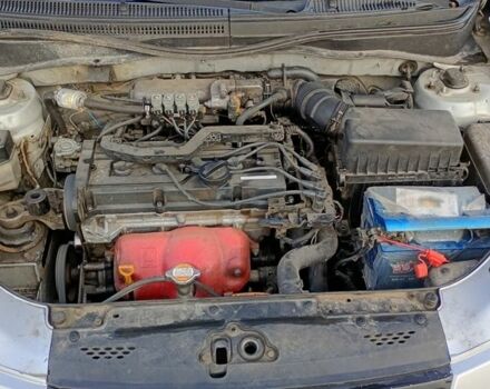 Серый Киа Рио, объемом двигателя 1.4 л и пробегом 301 тыс. км за 3700 $, фото 4 на Automoto.ua