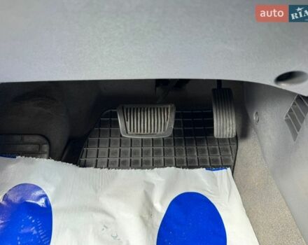 Серый Киа Рио, объемом двигателя 1.4 л и пробегом 227 тыс. км за 6850 $, фото 81 на Automoto.ua