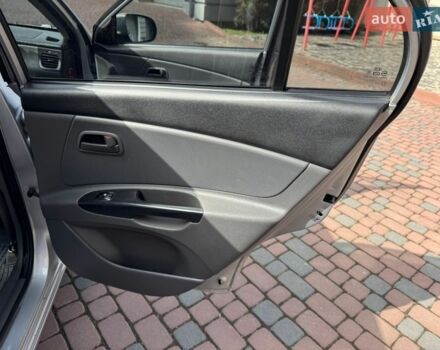 Серый Киа Рио, объемом двигателя 1.4 л и пробегом 227 тыс. км за 6850 $, фото 29 на Automoto.ua