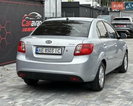 Серый Киа Рио, объемом двигателя 1.49 л и пробегом 297 тыс. км за 5999 $, фото 16 на Automoto.ua