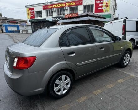 Серый Киа Рио, объемом двигателя 1.4 л и пробегом 200 тыс. км за 3593 $, фото 4 на Automoto.ua