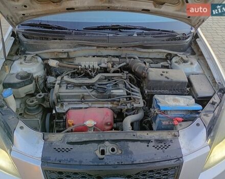 Серый Киа Рио, объемом двигателя 1.4 л и пробегом 301 тыс. км за 3700 $, фото 13 на Automoto.ua
