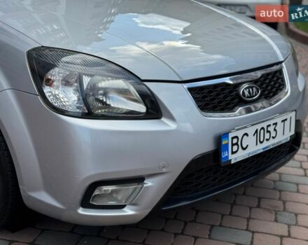 Серый Киа Рио, объемом двигателя 1.4 л и пробегом 227 тыс. км за 6750 $, фото 171 на Automoto.ua