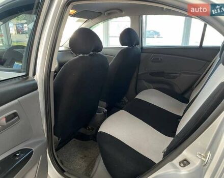 Серый Киа Рио, объемом двигателя 1.4 л и пробегом 98 тыс. км за 6500 $, фото 25 на Automoto.ua