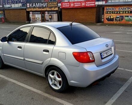 Серый Киа Рио, объемом двигателя 1.4 л и пробегом 301 тыс. км за 3700 $, фото 8 на Automoto.ua