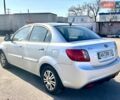 Сірий Кіа Ріо, об'ємом двигуна 1.5 л та пробігом 190 тис. км за 5800 $, фото 4 на Automoto.ua