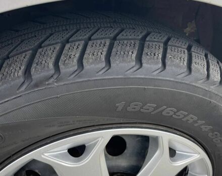 Серый Киа Рио, объемом двигателя 1.5 л и пробегом 470 тыс. км за 3000 $, фото 5 на Automoto.ua