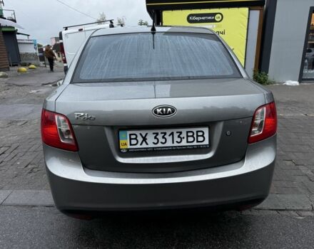 Серый Киа Рио, объемом двигателя 1.4 л и пробегом 200 тыс. км за 3593 $, фото 3 на Automoto.ua