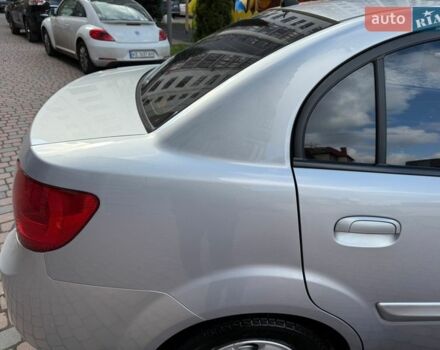 Серый Киа Рио, объемом двигателя 1.4 л и пробегом 227 тыс. км за 6850 $, фото 103 на Automoto.ua