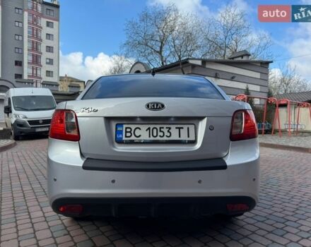 Серый Киа Рио, объемом двигателя 1.4 л и пробегом 227 тыс. км за 6750 $, фото 134 на Automoto.ua