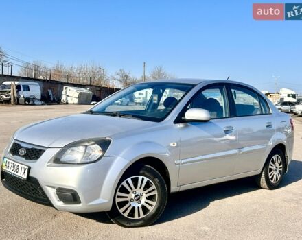 Сірий Кіа Ріо, об'ємом двигуна 1.5 л та пробігом 190 тис. км за 5800 $, фото 9 на Automoto.ua