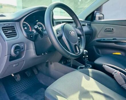 Серый Киа Рио, объемом двигателя 1.4 л и пробегом 140 тыс. км за 5800 $, фото 19 на Automoto.ua
