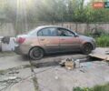Серый Киа Рио, объемом двигателя 1.5 л и пробегом 350 тыс. км за 2300 $, фото 4 на Automoto.ua