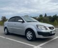 Сірий Кіа Ріо, об'ємом двигуна 1.5 л та пробігом 470 тис. км за 3008 $, фото 7 на Automoto.ua