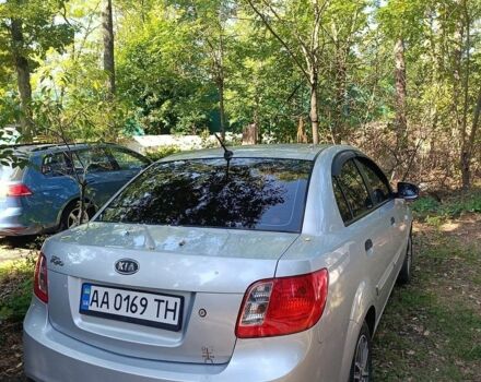 Серый Киа Рио, объемом двигателя 1.4 л и пробегом 293 тыс. км за 5200 $, фото 5 на Automoto.ua