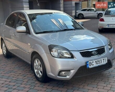 Серый Киа Рио, объемом двигателя 1.4 л и пробегом 227 тыс. км за 6750 $, фото 4 на Automoto.ua