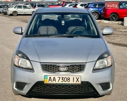 Серый Киа Рио, объемом двигателя 1.5 л и пробегом 190 тыс. км за 5800 $, фото 1 на Automoto.ua