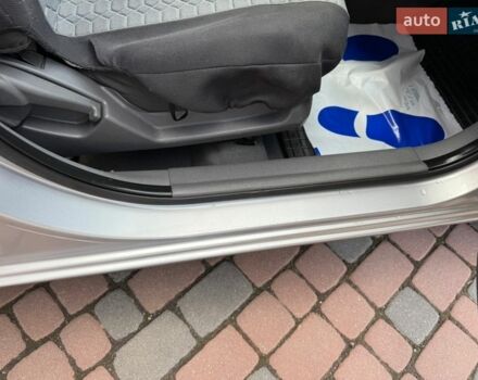 Серый Киа Рио, объемом двигателя 1.4 л и пробегом 227 тыс. км за 6850 $, фото 57 на Automoto.ua