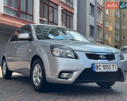Серый Киа Рио, объемом двигателя 1.4 л и пробегом 227 тыс. км за 6850 $, фото 184 на Automoto.ua