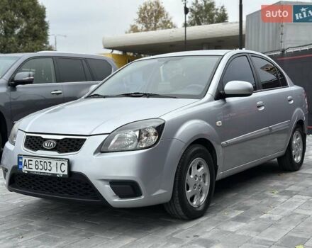 Серый Киа Рио, объемом двигателя 1.49 л и пробегом 297 тыс. км за 5999 $, фото 5 на Automoto.ua