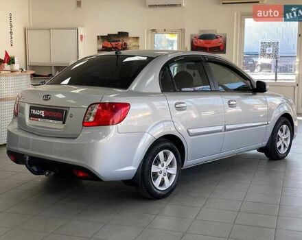 Серый Киа Рио, объемом двигателя 1.4 л и пробегом 98 тыс. км за 6500 $, фото 8 на Automoto.ua