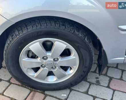 Серый Киа Рио, объемом двигателя 1.4 л и пробегом 227 тыс. км за 6750 $, фото 42 на Automoto.ua